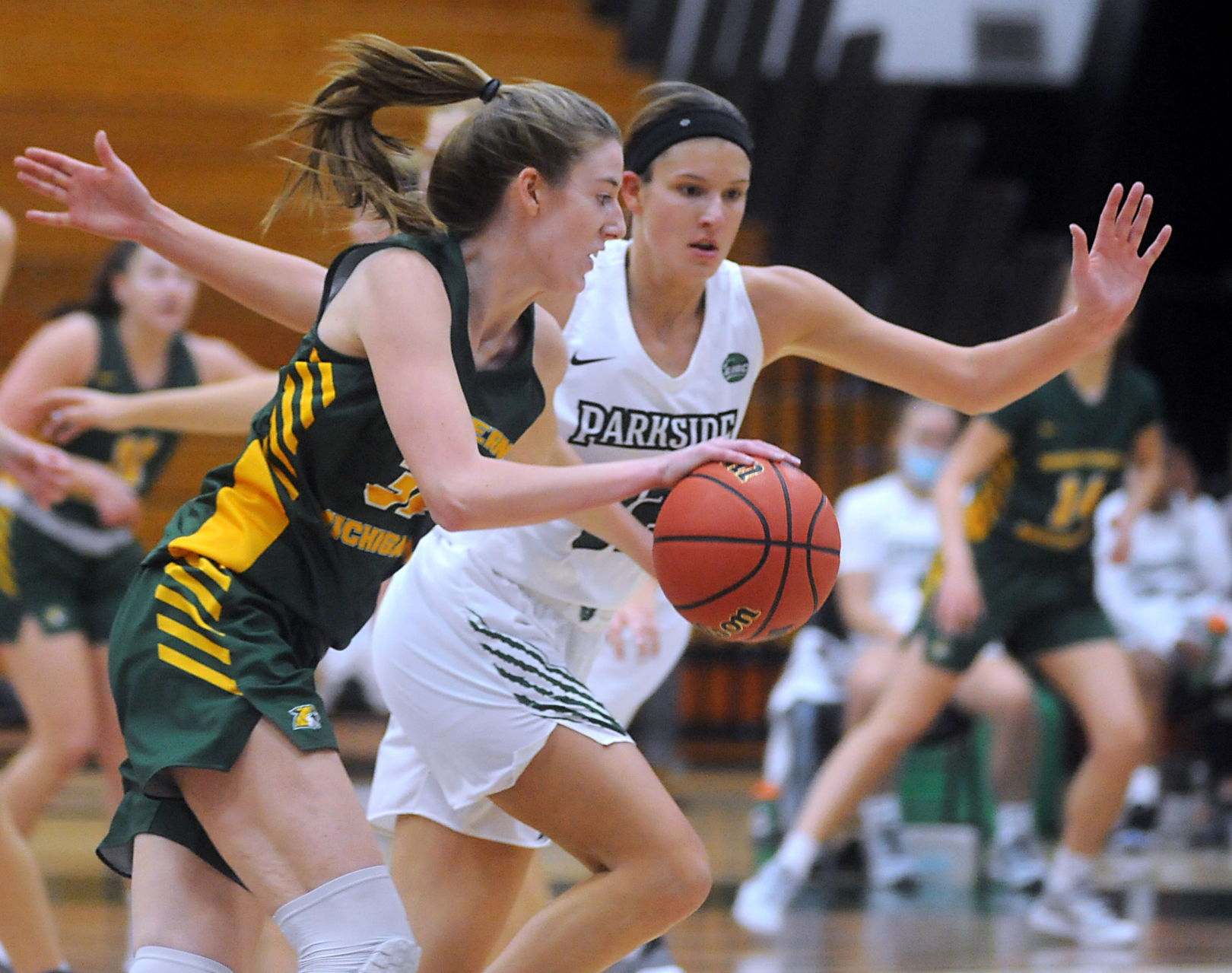 UWP Women 10